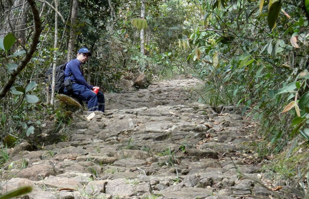 Camino Niquía - Corrales Bello con Antioquia de Aventura