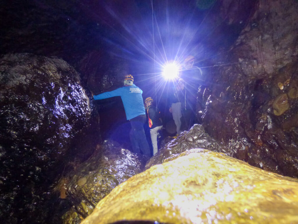 Senderismo organales Támesis con Antioquia de Aventura